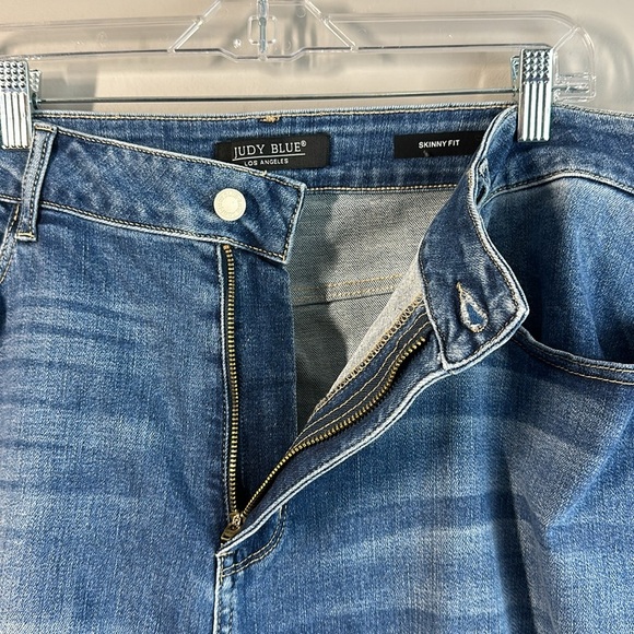 Judy Blue Skylar High Waist Hem Detail Skinny Jeans Size 24W - Picture 14 of 16
